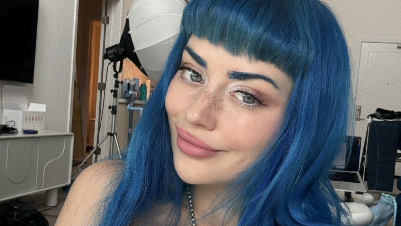 Jewelz Blu